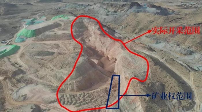 2021年12月11日，督察組使用無(wú)人機(jī)拍攝，銅鐵溝礦礦業(yè)權(quán)面積僅6.9畝，越界開(kāi)采達(dá)182畝，超出26.4倍；實(shí)際開(kāi)采深度達(dá)35米，遠(yuǎn)超采礦許可證允許開(kāi)采深度要求
