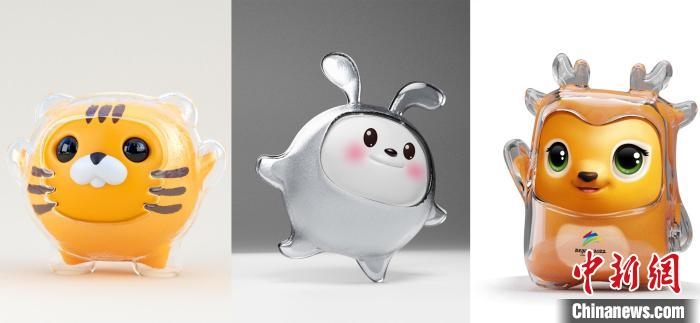 設(shè)計團隊曾嘗試在冰殼之下更換成老虎、兔子或麋鹿等形象。(資料圖) 劉平云供圖