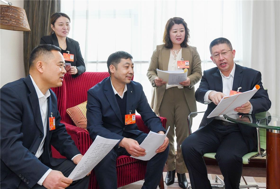 奮進2024｜代表來了！自治區(qū)十四屆人大二次會議召開在即