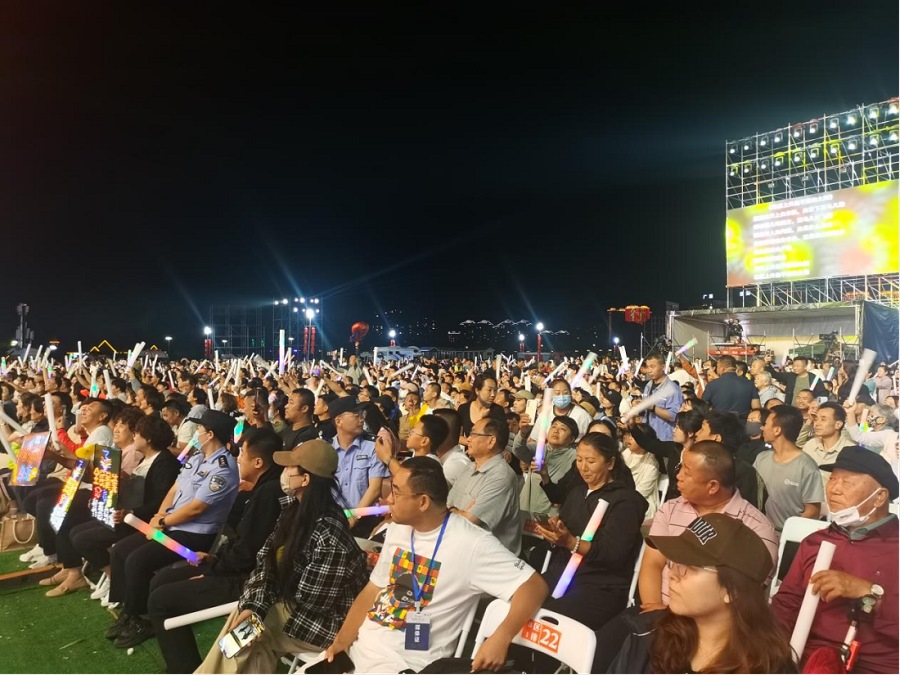 “如七而遇 相思烏?！边@場(chǎng)七夕主題音樂(lè)會(huì)甜出圈665.png