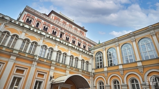  △當(dāng)?shù)貢r(shí)間3月21日，莫斯科，克里姆林宮。（總臺(tái)央廣記者潘毅拍攝）