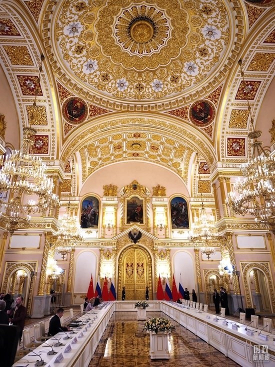 △習(xí)主席和普京總統(tǒng)舉行大范圍會(huì)談的會(huì)場(chǎng)。（總臺(tái)央廣記者潘毅拍攝）