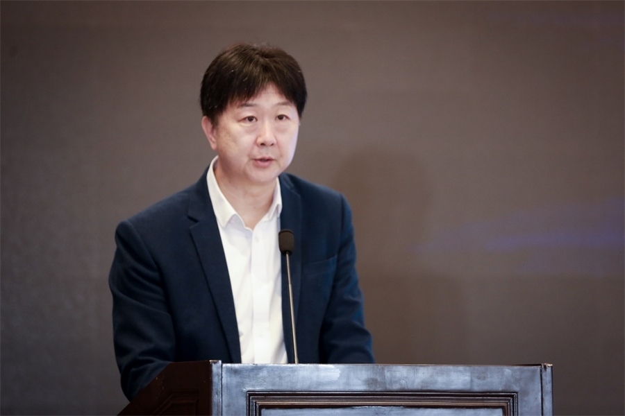 中國(guó)民主法制出版社黨委書記、社長(zhǎng)、總編輯 劉海濤