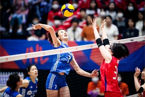 王媛媛扣球。圖片來源：國際排聯(lián)