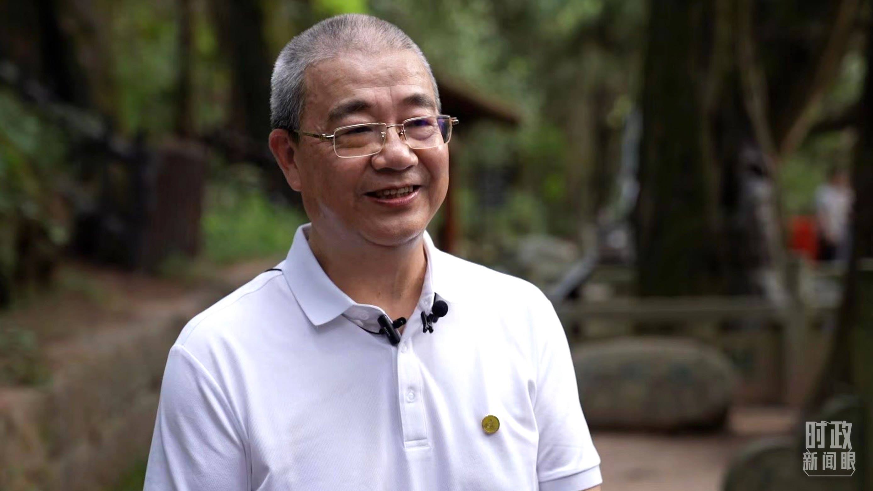 △廣元蜀道文化研究會蔡東洲教授。（總臺央視記者賈林拍攝）