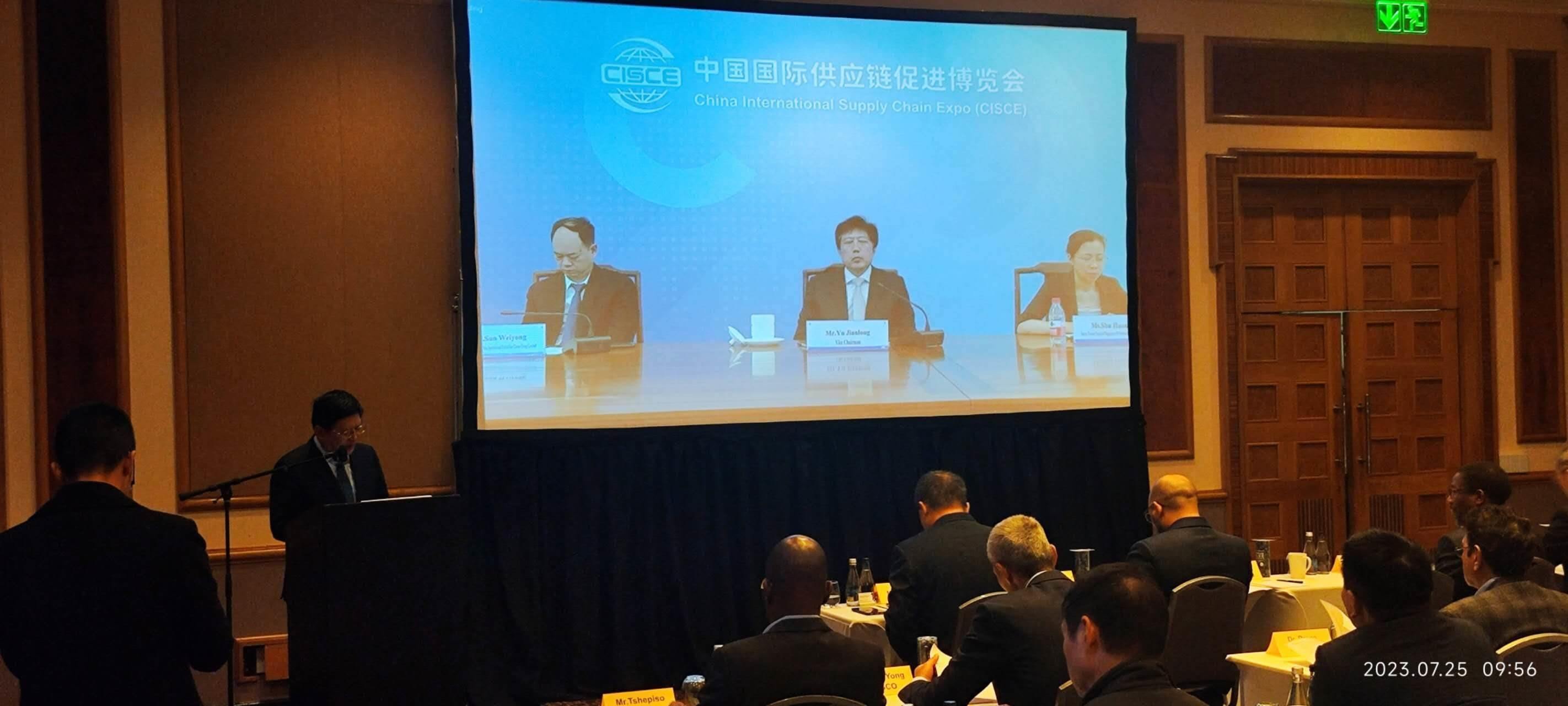 唐中東總領(lǐng)事致辭。圖片來(lái)源：貿(mào)促會(huì)