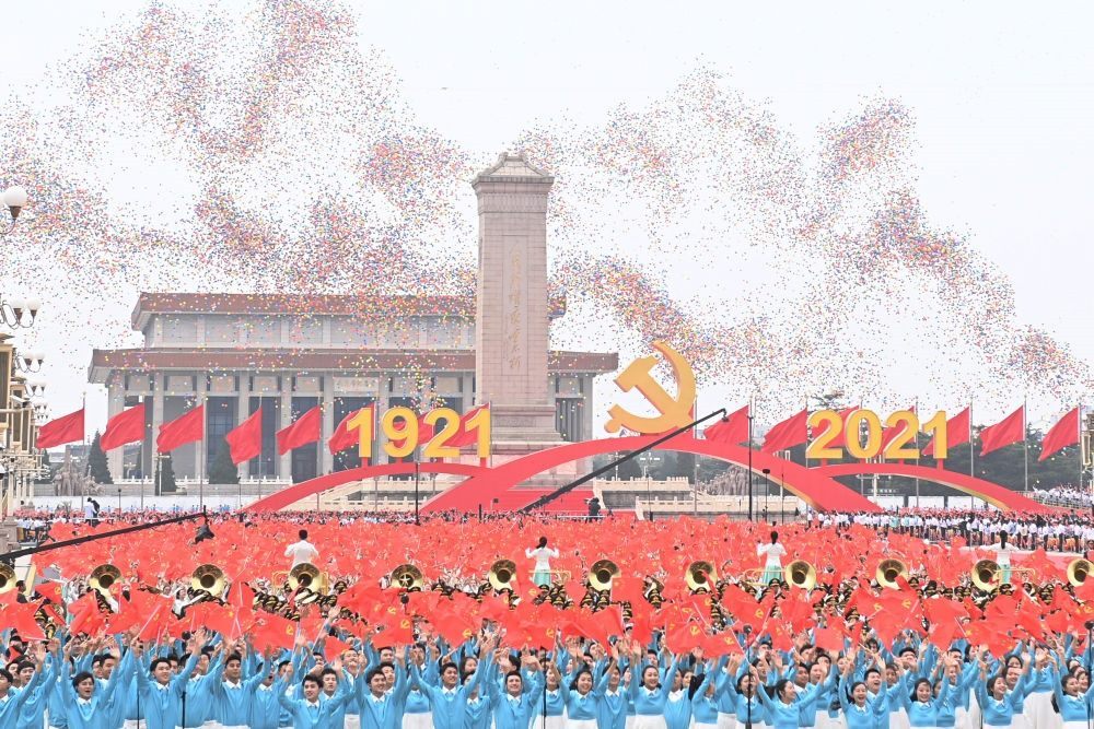 2021年7月1日上午，慶祝中國共產(chǎn)黨成立100周年大會在北京天安門廣場隆重舉行。這是慶祝大會現(xiàn)場放飛氣球。新華社記者 李尕 攝