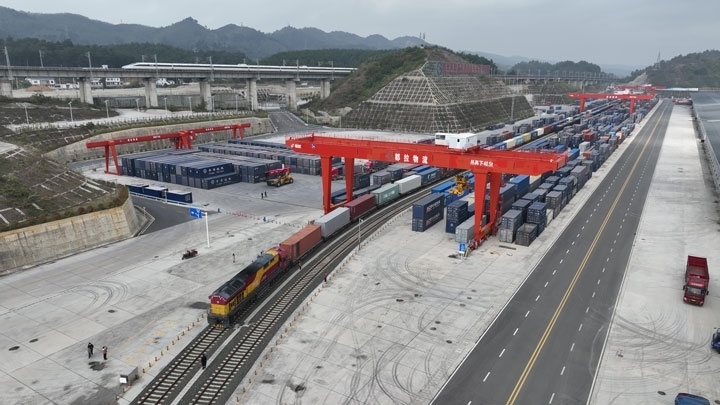 繁忙的貴陽國際陸港。貴陽綜保區(qū)供圖