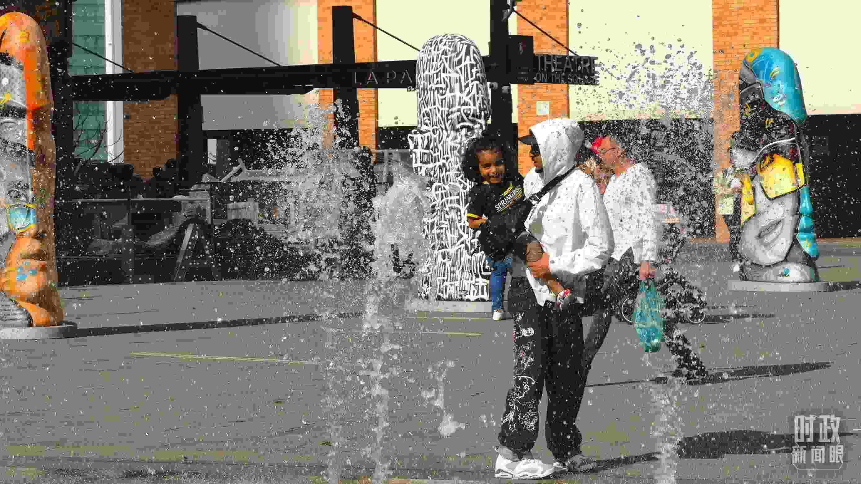 △約翰內(nèi)斯堡街頭。（總臺(tái)央視記者韓銳拍攝）