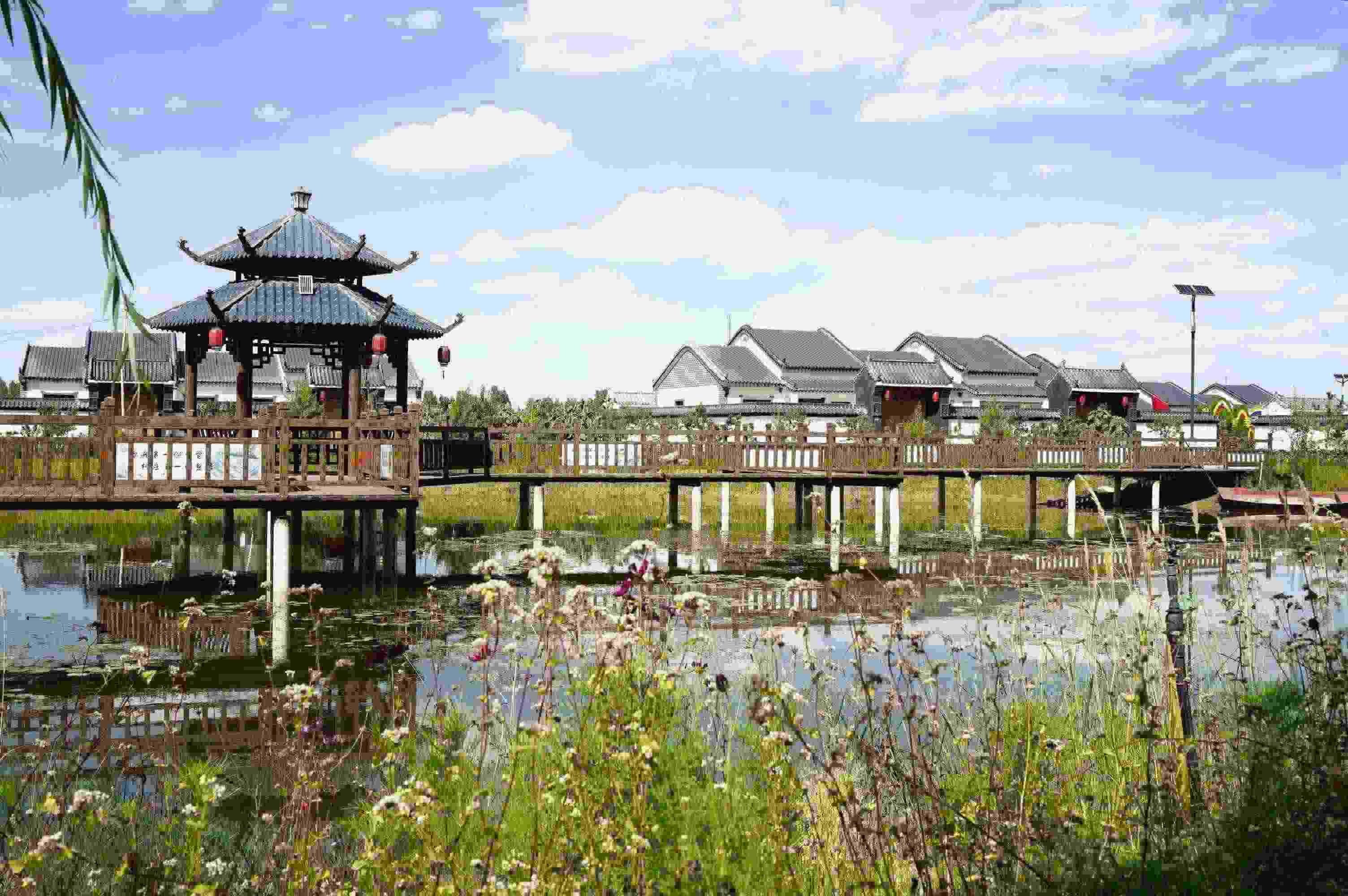 黃家堡村，筑夢新居。張文博攝