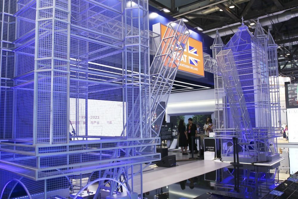 這是9月3日在國(guó)家會(huì)議中心綜合展區(qū)拍攝的英國(guó)展館。新華社記者 孫瑋彤 攝