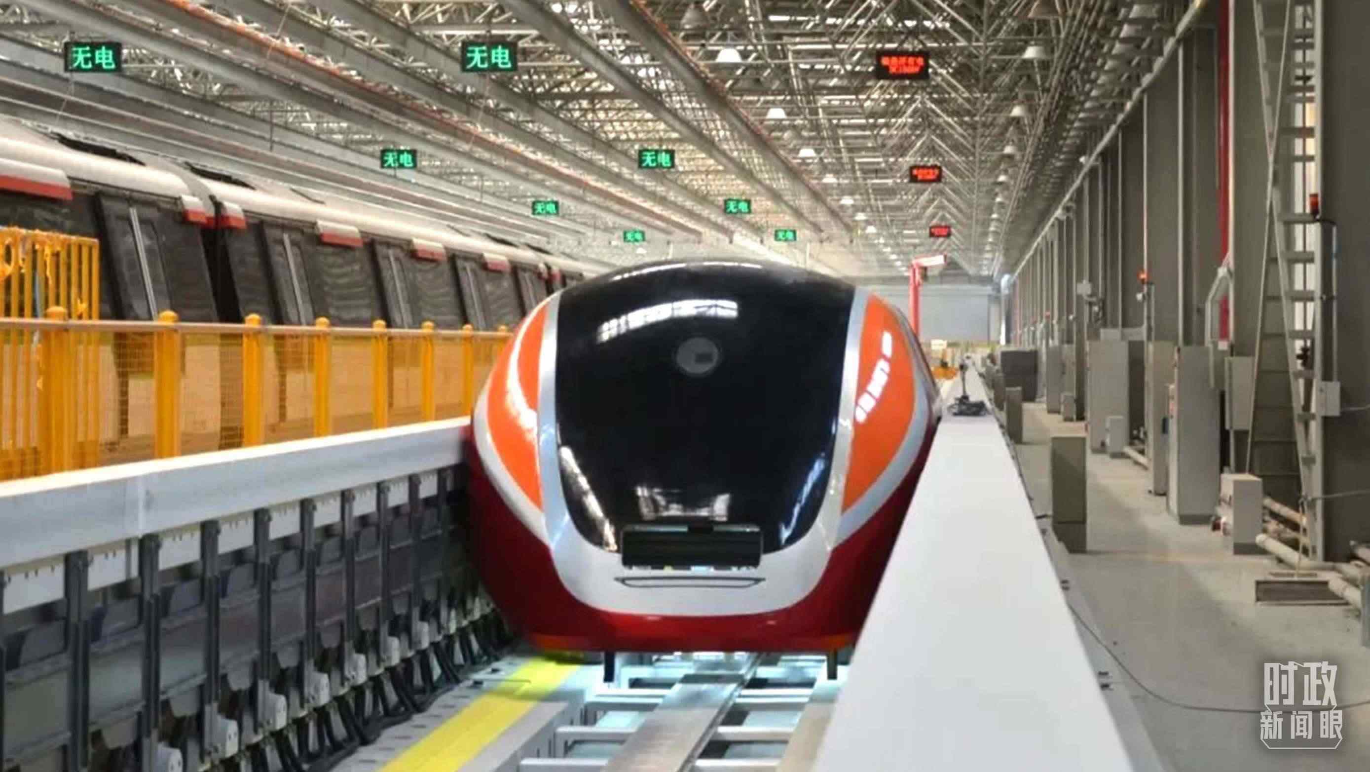 △3月31日，由中國中車自主研制的國內(nèi)首套高溫超導(dǎo)電動(dòng)懸浮全要素試驗(yàn)系統(tǒng)完成首次懸浮運(yùn)行。（圖/中車齊齊哈爾車輛有限公司）