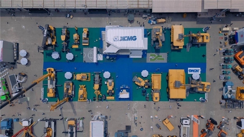 徐工集團(tuán)3000㎡的展區(qū)。 石偉攝影