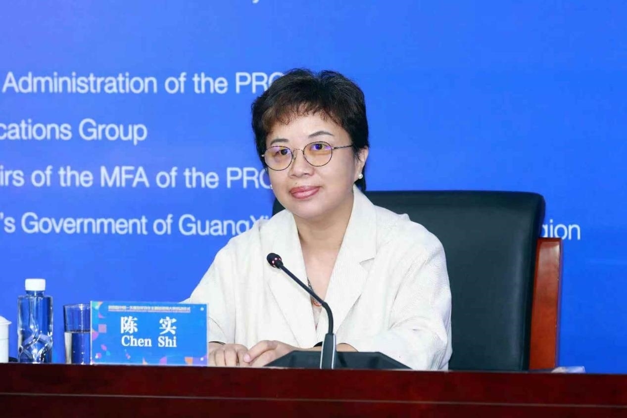 陳實(shí)主持嘉賓致辭環(huán)節(jié)。中國(guó)駐東盟使團(tuán)供圖