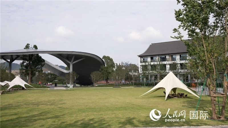 安吉露營地。人民網(wǎng) 彭昱凱攝