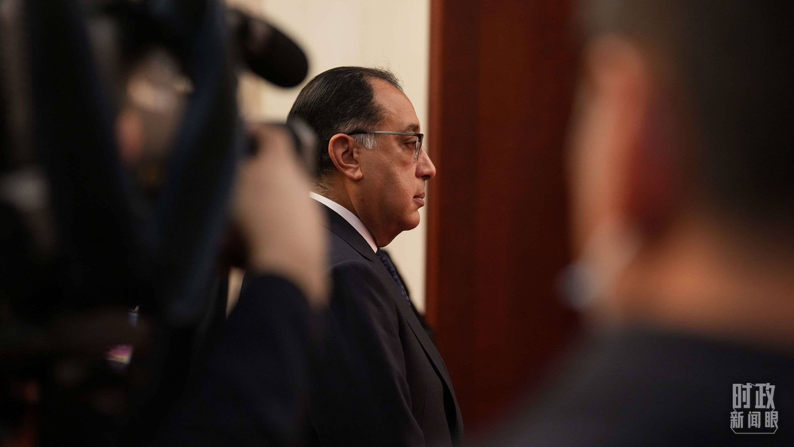 △人民大會堂，埃及總理馬德布利正在等候會見開始。（總臺國廣記者李晉拍攝）