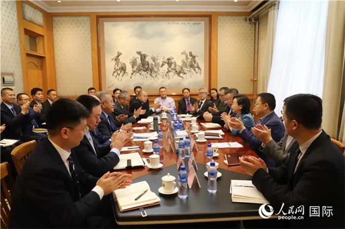 3.2023年10月30日，中國駐蒙使館座談會現(xiàn)場。人民網(wǎng)記者 霍文攝