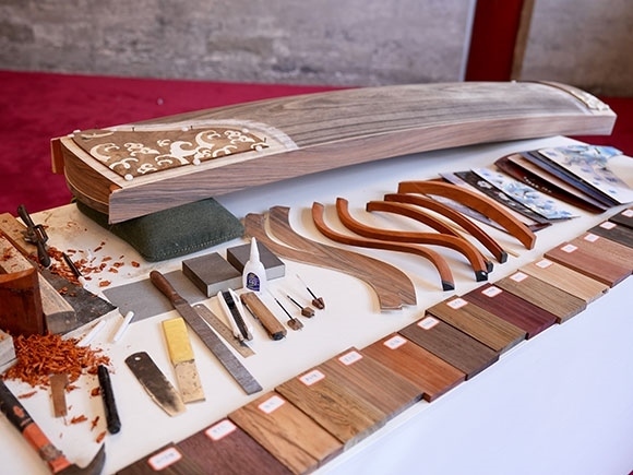 蘭考古箏制作展示。中央音樂學院供圖