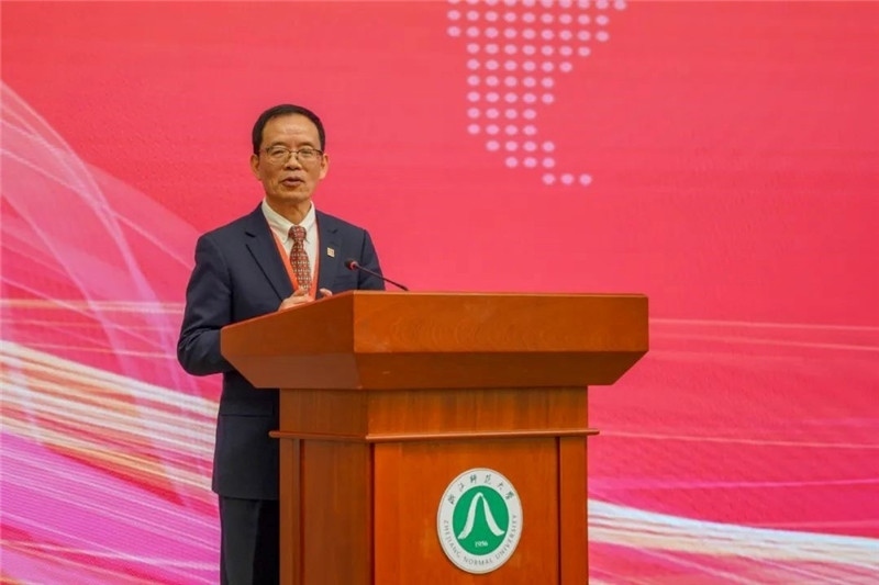 國務(wù)院學(xué)位委員會(huì)區(qū)域國別學(xué)學(xué)科評議組秘書長、浙江師范大學(xué)非洲研究院（非洲區(qū)域國別學(xué)院）院長劉鴻武致辭。主辦方供圖