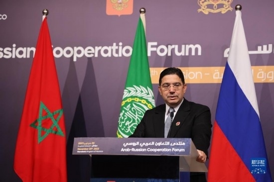 12月20日，在摩洛哥南部城市馬拉喀什舉行的第六屆阿拉伯-俄羅斯合作論壇主議程結(jié)束后，摩洛哥外交大臣布里達在記者會上講話。新華社記者霍晶攝