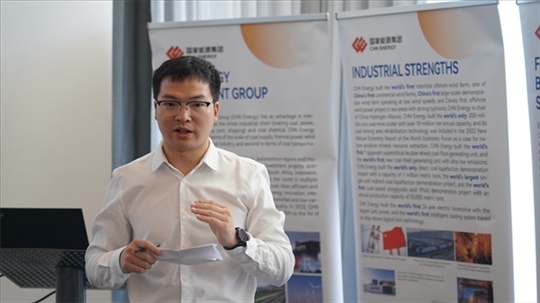 龍源公司代表發(fā)言致辭。 人民網(wǎng) 張茜攝