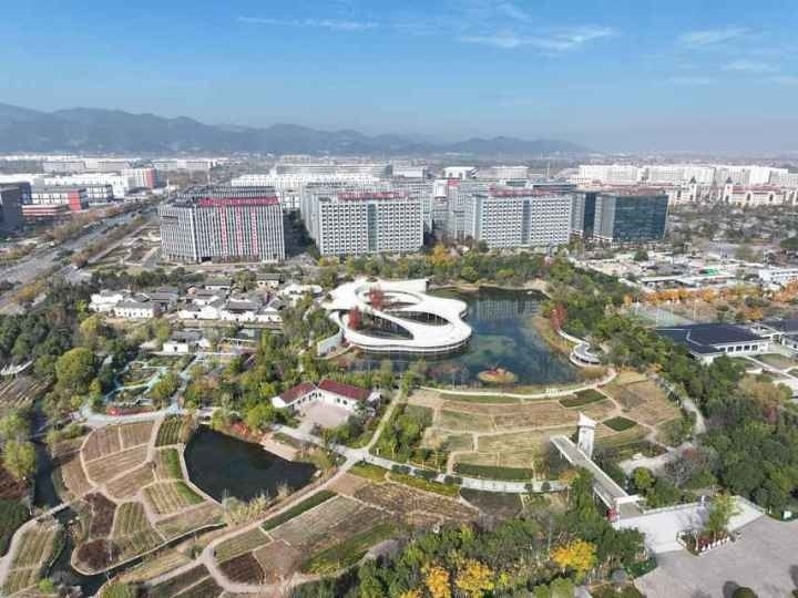 有機更新后的義烏城西街道橫塘村俯瞰圖。義烏城西街道供圖