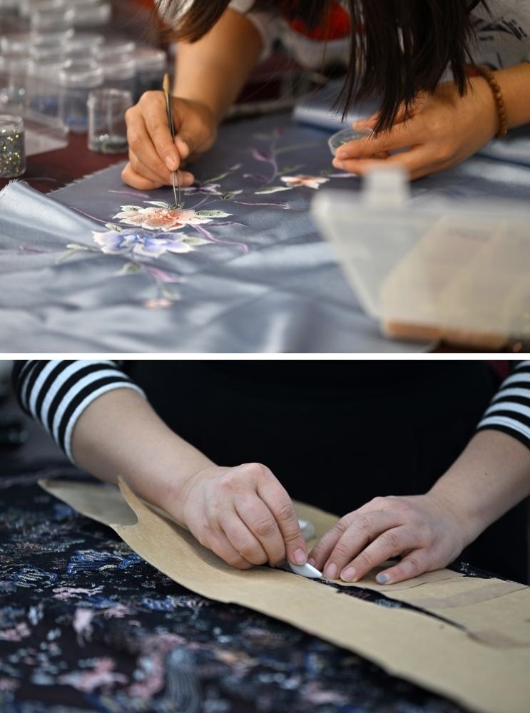 拼版照片：上圖為老美華定制車間的制衣師傅在面料上貼鉆；下圖為老美華定制車間的制衣師傅在面料上劃線（2023年12月8日攝）。天津老美華始創(chuàng)于1911年，歷史上以“千層底”布鞋聞名，是享譽(yù)津門的“中華老字號(hào)”。新華社記者 李然 攝