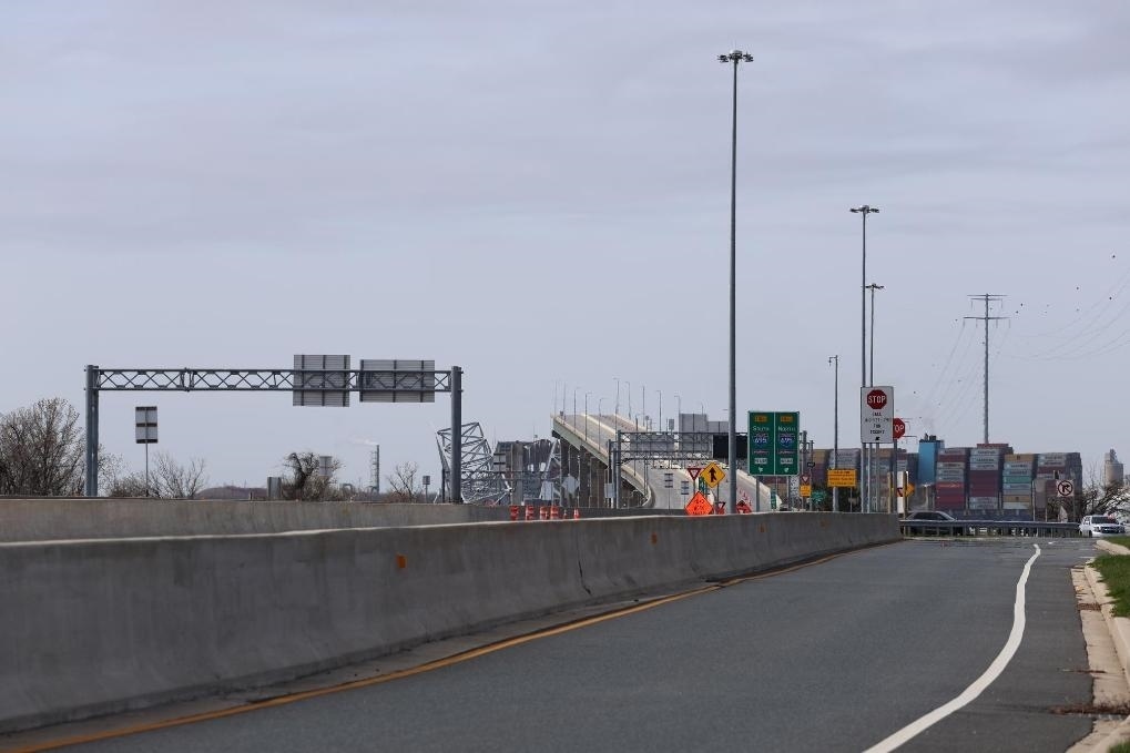 這是3月26日在美國(guó)馬里蘭州巴爾的摩拍攝的坍塌的大橋。新華社記者胡友松攝