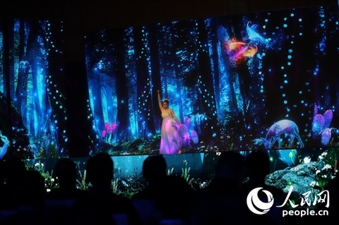 原創(chuàng)舞蹈《萬(wàn)物有靈》。人民網(wǎng)記者 李發(fā)興攝