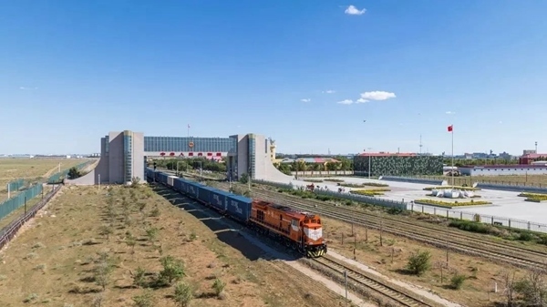 全國(guó)鐵路實(shí)行新的貨物列車運(yùn)行圖。國(guó)鐵集團(tuán)供圖