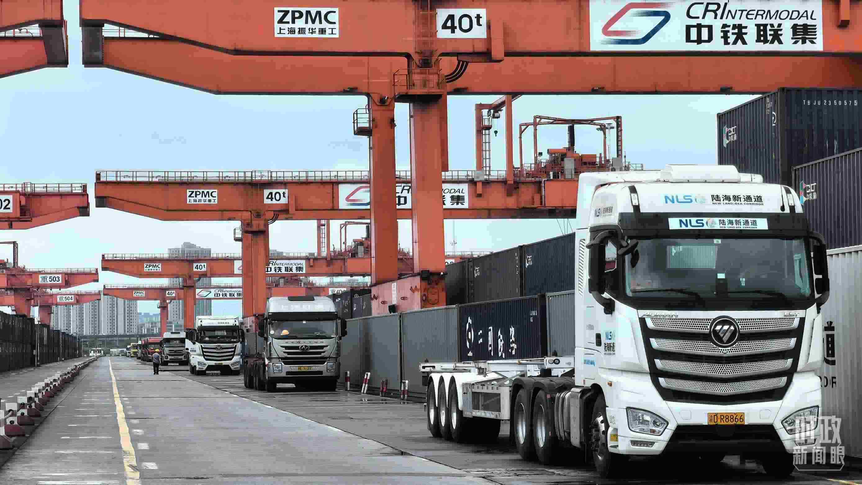 △重慶國(guó)際物流樞紐園區(qū)。（總臺(tái)央視記者趙化拍攝）