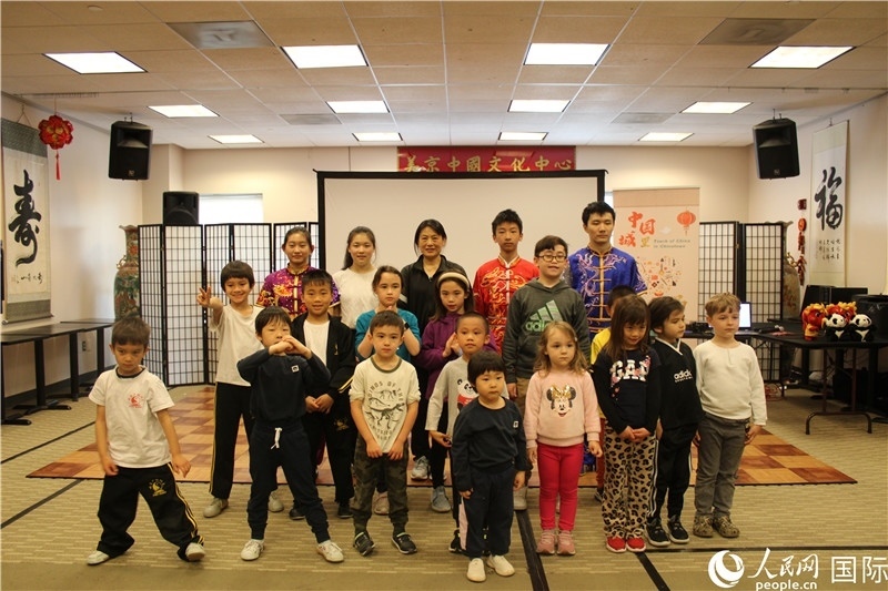 2、此次活動是在美京中國文化中心舉辦的“中國城里品中國”系列文化活動之一。 伊莎貝爾·羅德里格斯攝