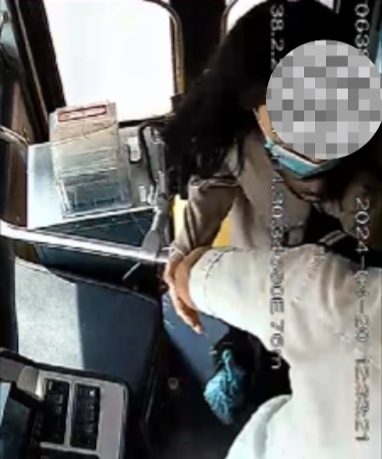 公交車上他一聲大吼！魏杰，好樣的！