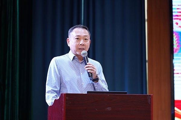 北京大鸞翔宇慈善基金會理事長、周恩來侄外孫沈清講述周恩來的讀書故事。