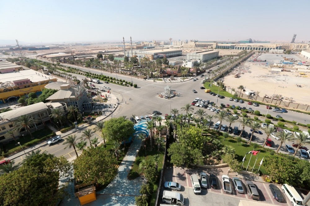 這是2023年8月10日在埃及蘇伊士省拍攝的中?！ぬ┻_蘇伊士經(jīng)貿(mào)合作區(qū)。新華社記者 隋先凱 攝