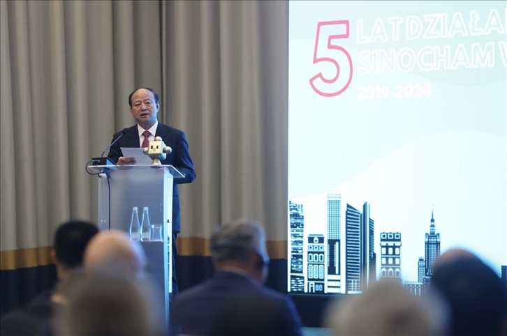 中國貿(mào)促會副會長陳建安致辭。中國貿(mào)促會駐波蘭代表處供圖