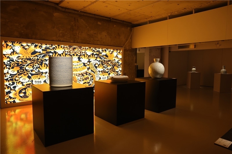 《新生萬物-中國非遺與當(dāng)代設(shè)計展》展廳。陽光媒體集團(tuán)供圖