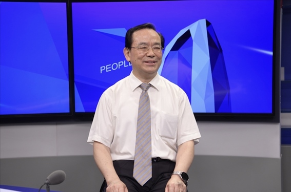 中國(guó)人民大學(xué)法學(xué)院教授、博士生導(dǎo)師楊建順。人民網(wǎng)記者 王曉嘯攝