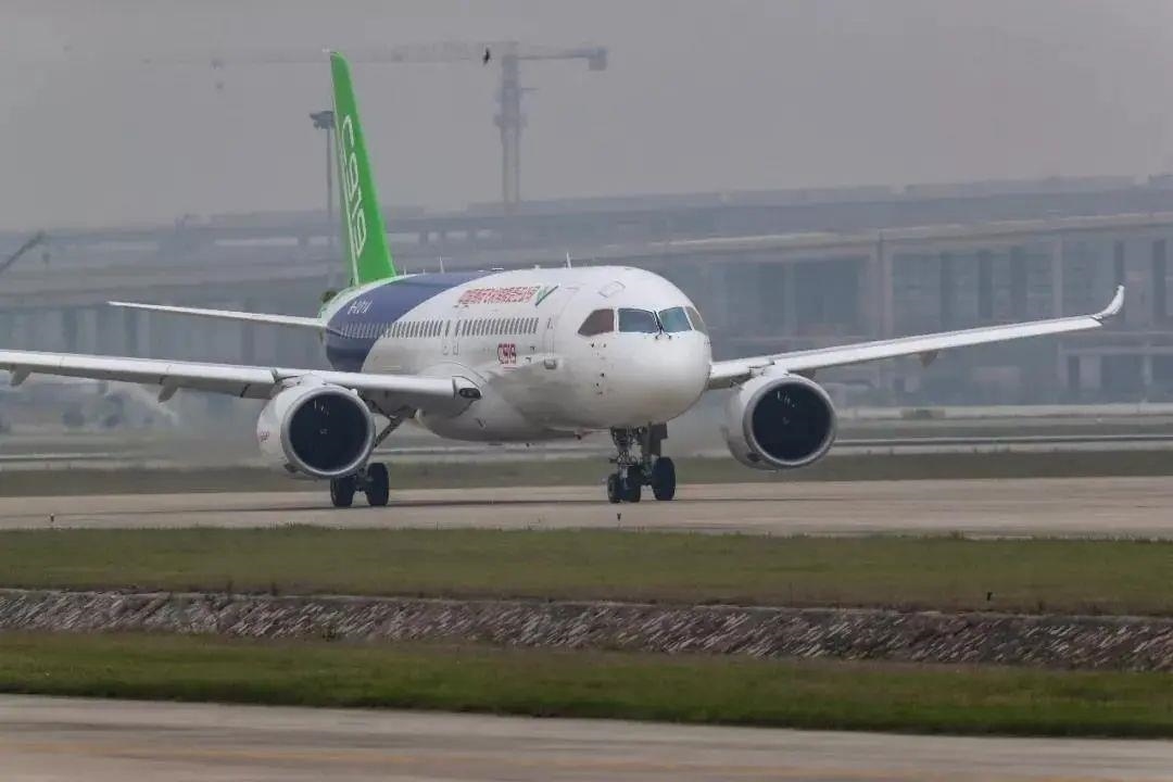 從一扇“門”、一座“城”、兩張“網(wǎng)”，看浦東新區(qū)改革常新