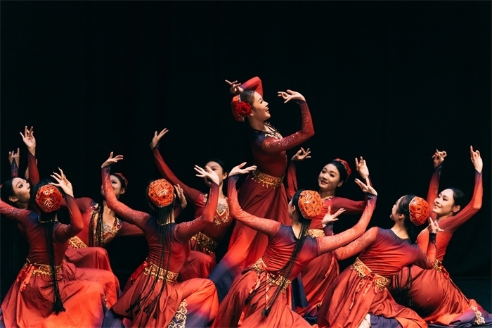 《長城魂》中的民族舞蹈表演。主辦方供圖