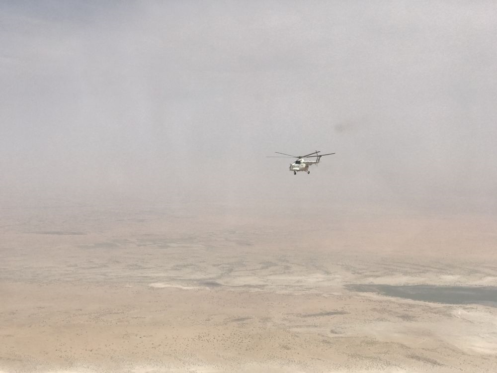 2017年8月8日，中國(guó)首支維和直升機(jī)分隊(duì)直升機(jī)飛行在蘇丹達(dá)爾富爾任務(wù)區(qū)上空。