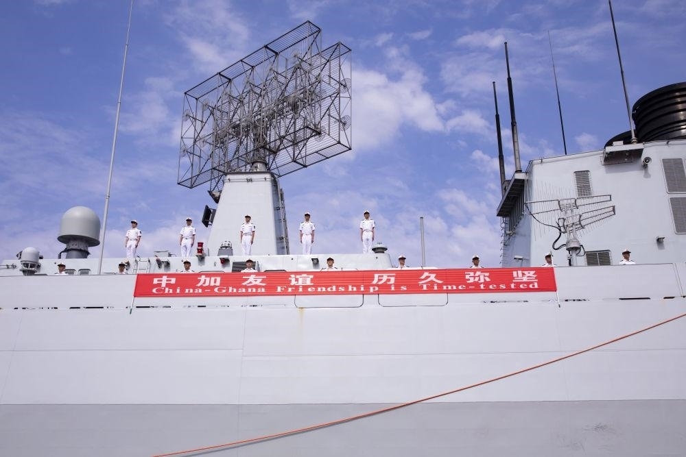 2023年6月27日，中國(guó)海軍第43批護(hù)航編隊(duì)抵達(dá)加納特馬港碼頭，開(kāi)始對(duì)加納進(jìn)行為期4天的友好訪問(wèn)。