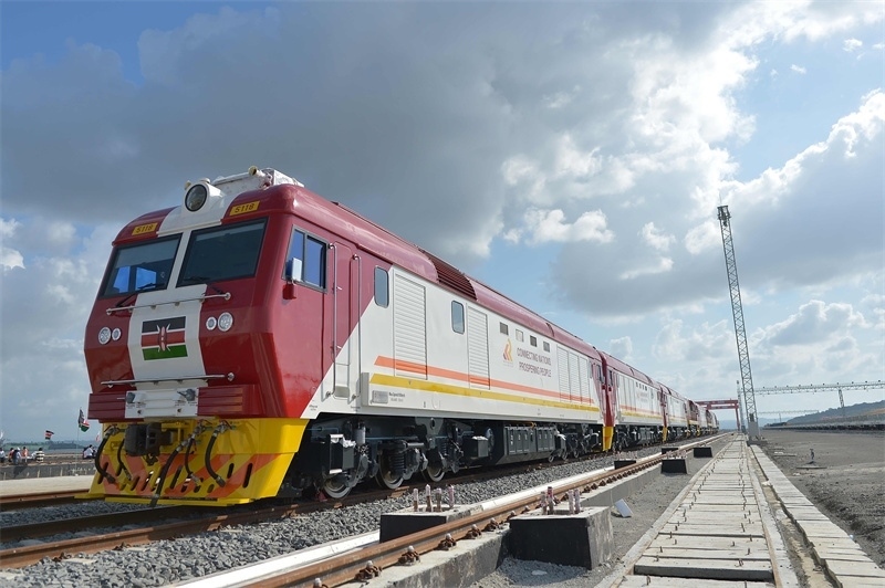 當地時間2017年5月30日，肯尼亞蒙巴薩，連接肯尼亞港口城市蒙巴薩和首都內羅畢的蒙內鐵路正式竣工通車。