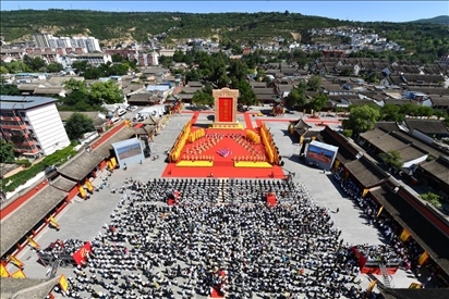 公祭伏羲大典現(xiàn)場(chǎng)。新華社發(fā)（周文濤 攝）