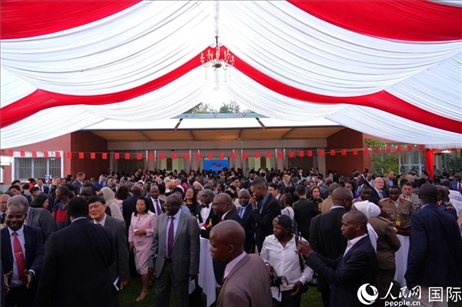 國慶招待會現(xiàn)場。人民網(wǎng)記者 黃煒鑫攝