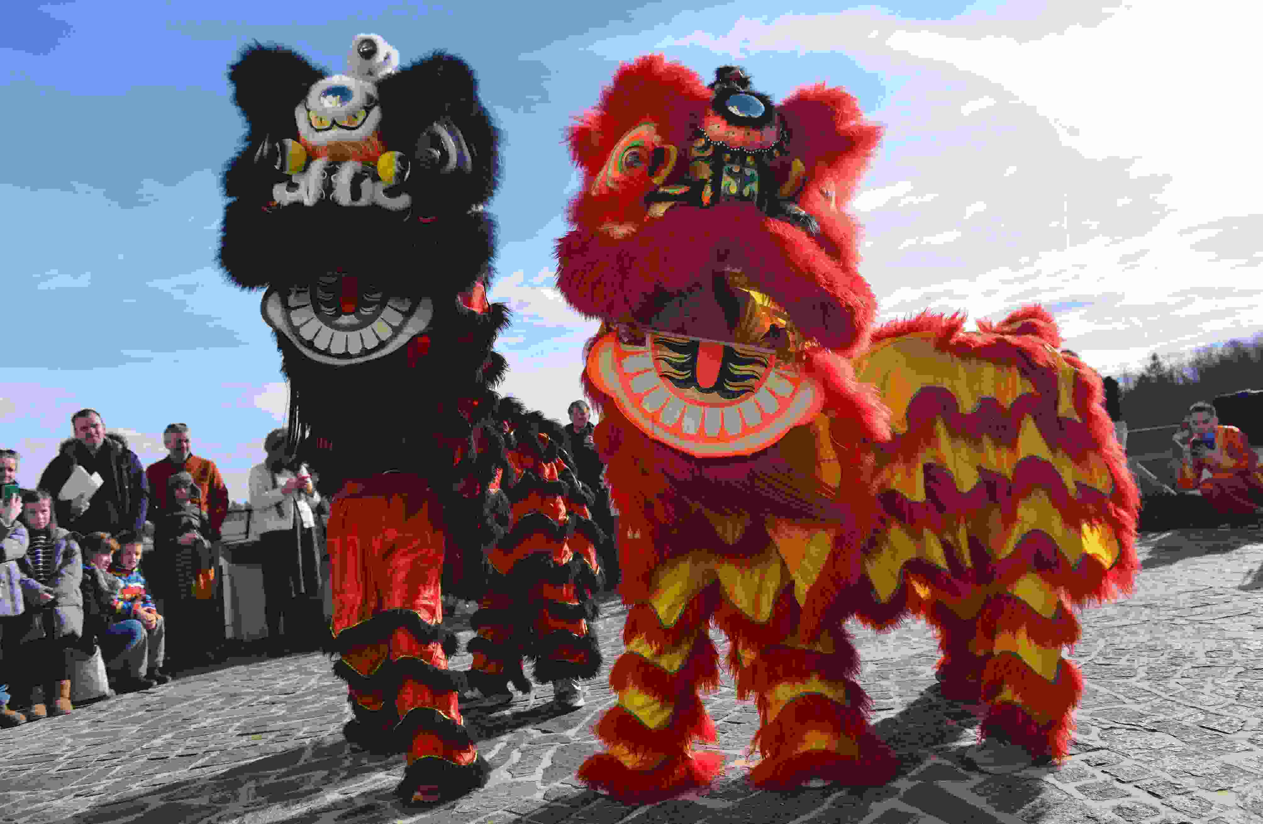 △當(dāng)?shù)貢r間2024年2月4日，克羅地亞克拉皮納，薩格勒布大學(xué)孔子學(xué)院舉辦一系列活動，迎接中國農(nóng)歷龍年春節(jié)。