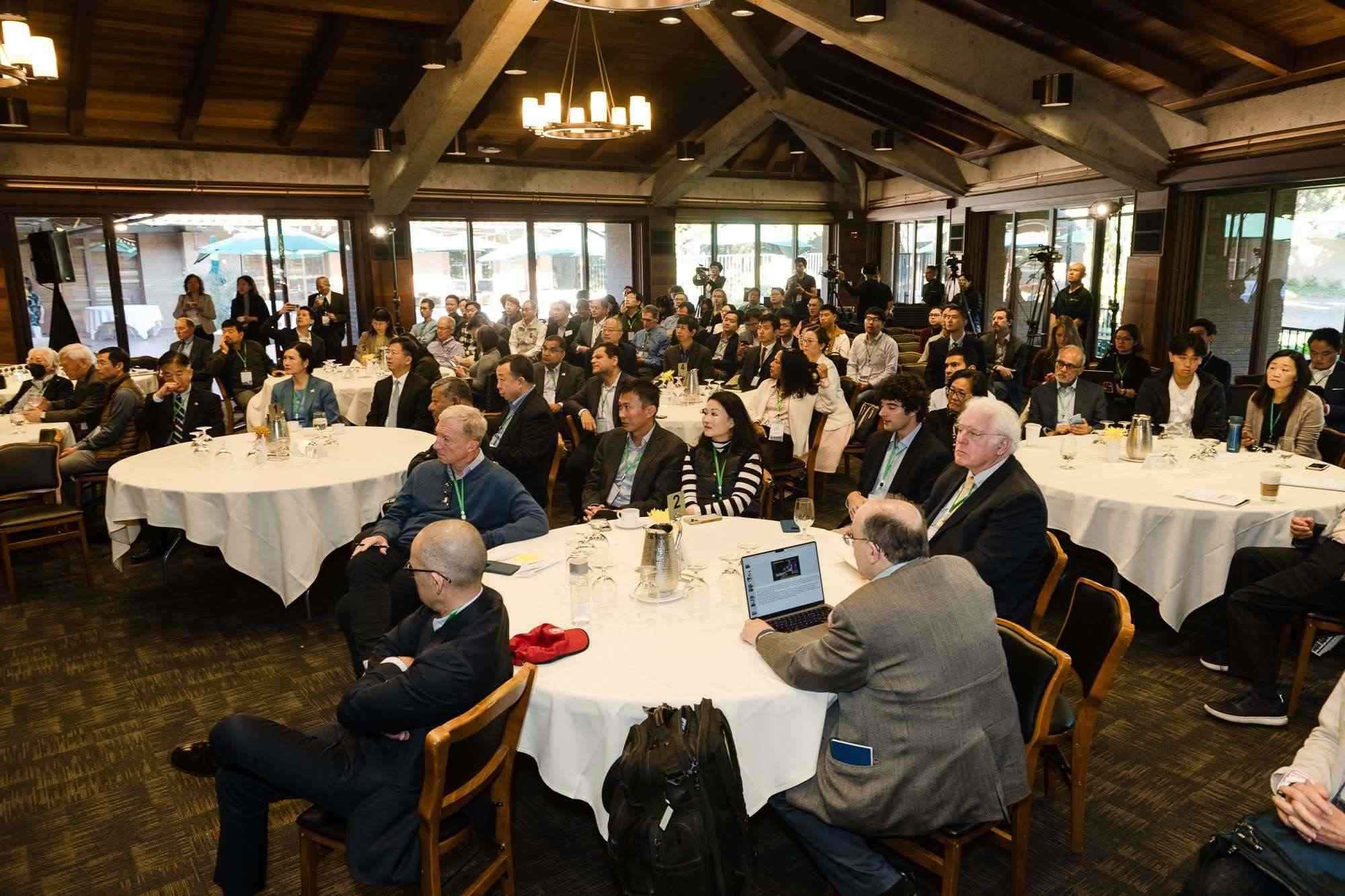 峰會現(xiàn)場。馮超攝