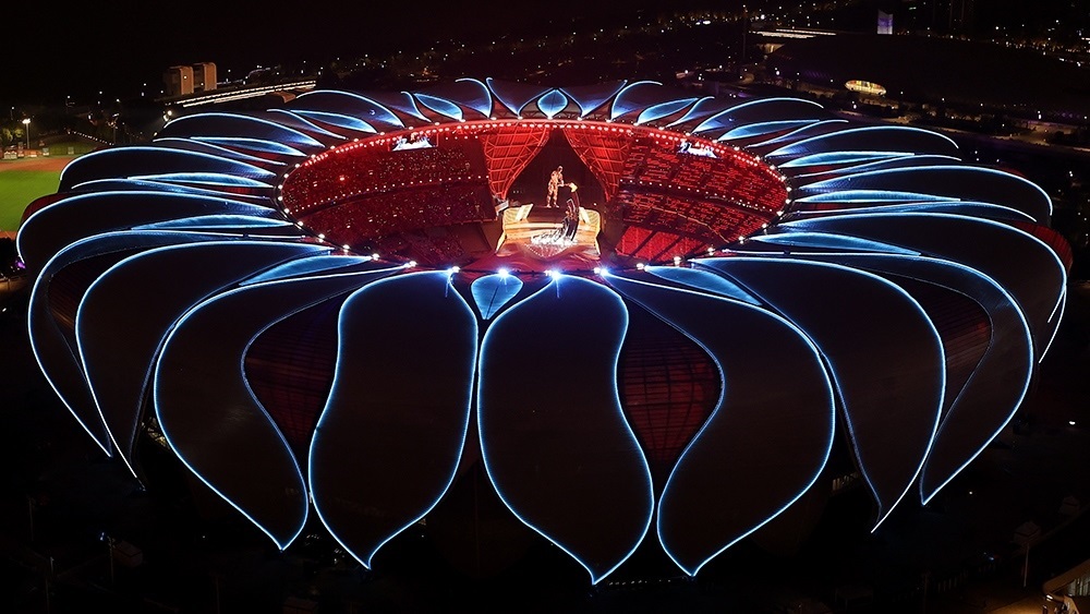 2023年9月23日，第19屆亞洲運動會開幕式上，最后一棒火炬手汪順和“數(shù)字火炬手”在開幕式上點燃主火炬。