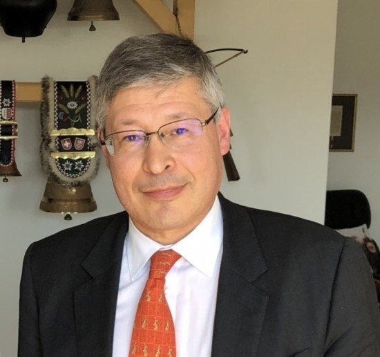 瑞士日內(nèi)瓦伯爾尼大區(qū)經(jīng)濟發(fā)展署前署長、經(jīng)濟學家 菲利普·莫尼耶