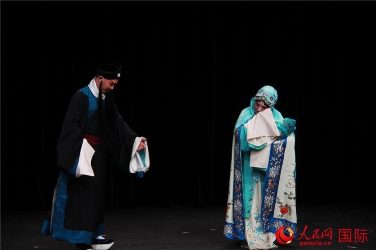 《趙氏孤兒》演出劇照。人民網記者 尚凱元攝